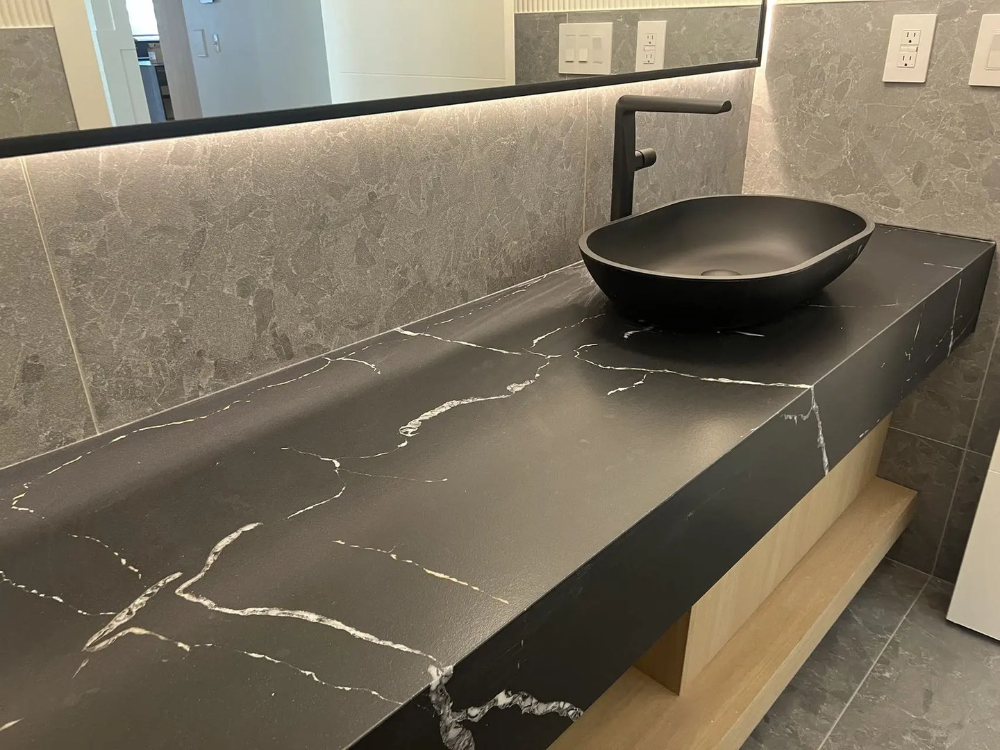 Countertop installation 2